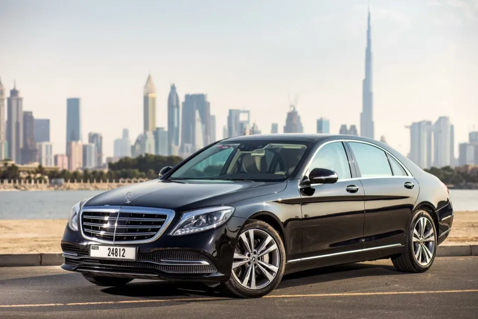 Benefits of Renting a Car with a Chauffeur